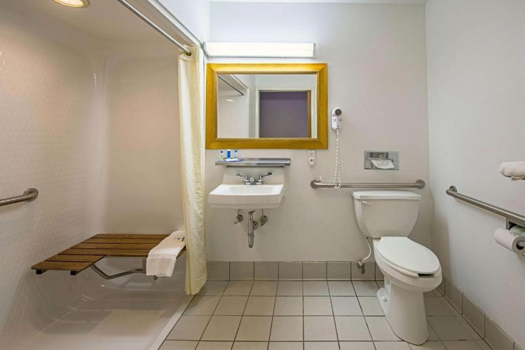 Royal Inn Suites Huntington Dış mekan fotoğraf