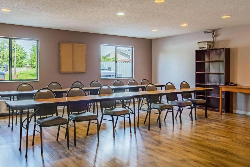 Royal Inn Suites Huntington Dış mekan fotoğraf