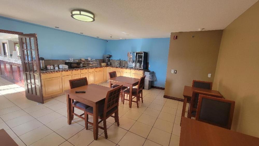 Royal Inn Suites Huntington Dış mekan fotoğraf